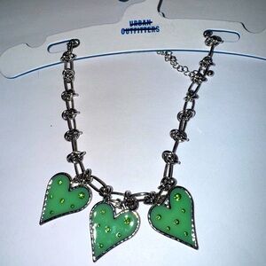 NEW Urban Outfitters Three Green Heart Necklace in Silver Love-knots chain